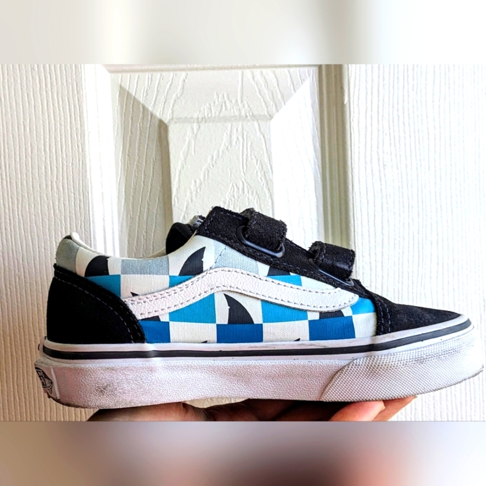 Little kids old school glow in the dark vans size 12